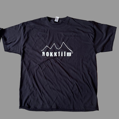 A. ROKKfilm T-Shirt, weißes Logo auf schwarzem Grund, Siebdruck, Fruit of the Loom, Größen XL, L und M